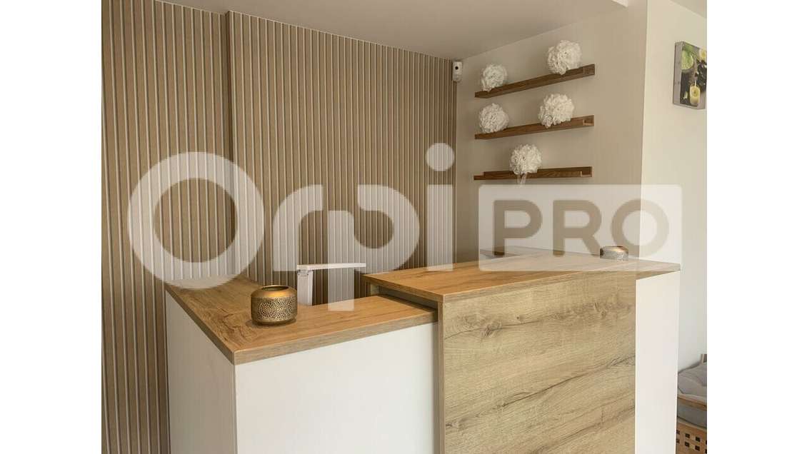 A louer local commercial 75m² centre-ville d'Esbly