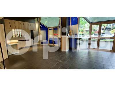 Location Locaux commerciaux - Boutiques à Évry-Courcouronnes