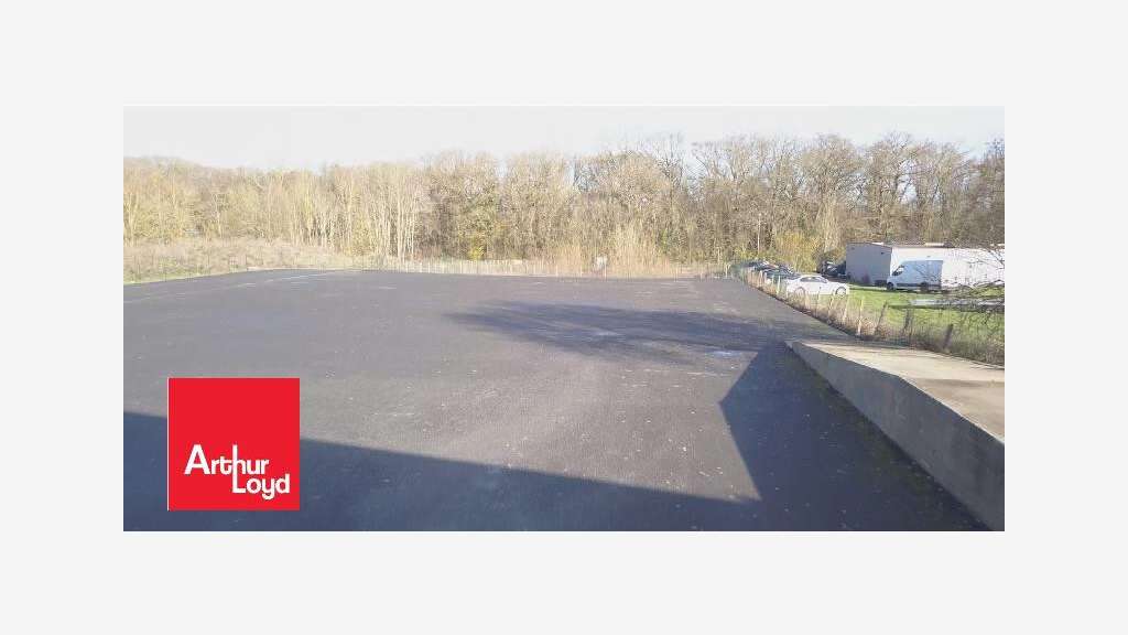 A louer locaux d activités 2247m² Chartres Est