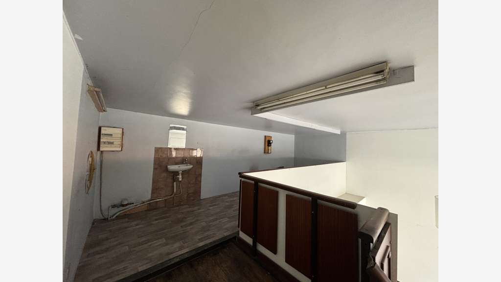 Loue local commercial 46.65m² Grenoble Strasbourg
