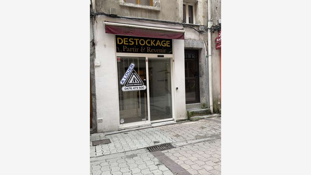 A louer local 36m² à Grenoble Rue Saint-Jacques