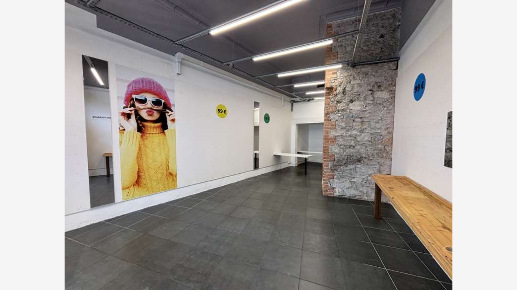 A louer local commercial 80m² Grenoble Crs Berriat