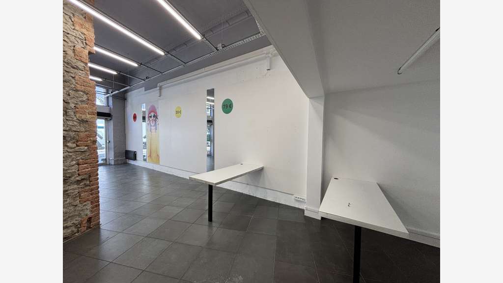 A louer local commercial 80m² Grenoble Crs Berriat