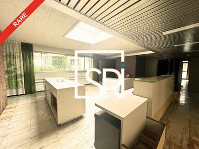 Local commercial 280m² à louer à Issoire