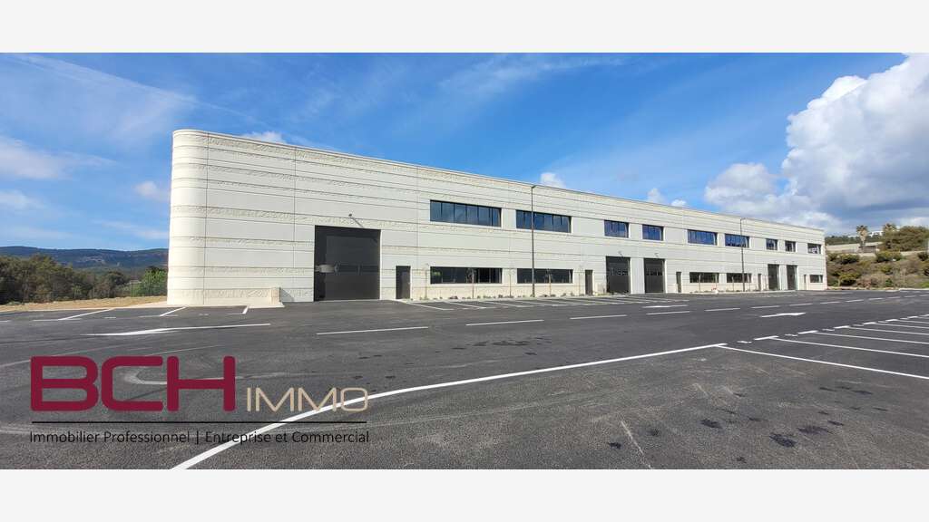 Location local neuf 634m² ZA Athélia à la Ciotat