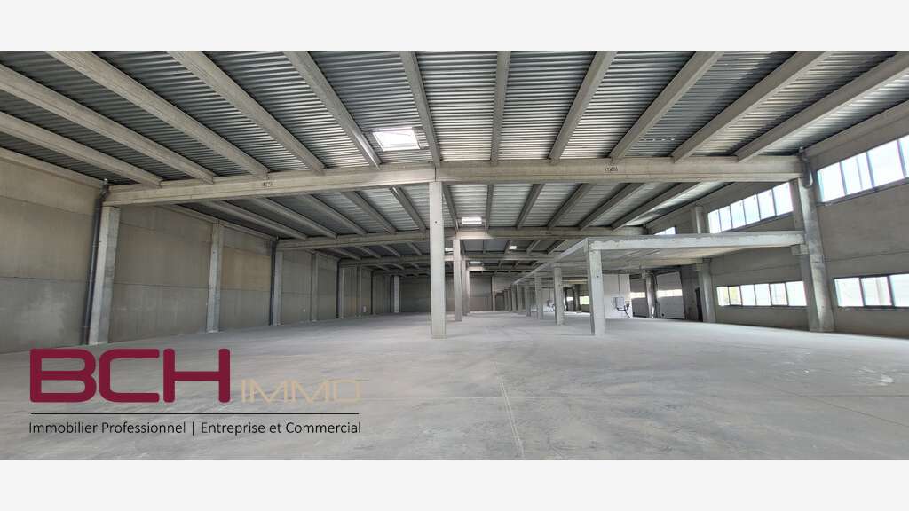 Location local neuf 634m² ZA Athélia à la Ciotat