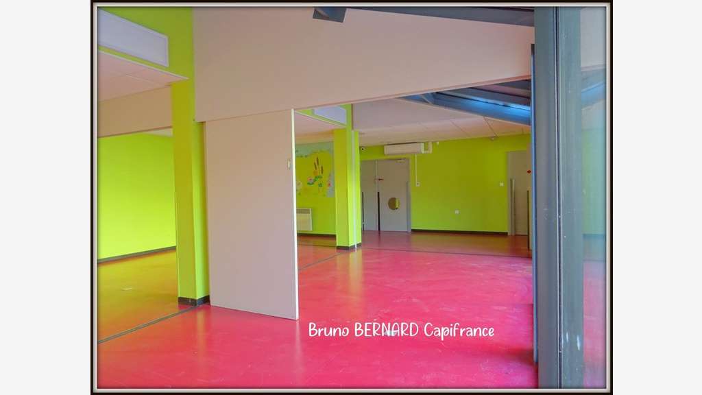 Bureaux 390m² RDC à louer à Lannemezan