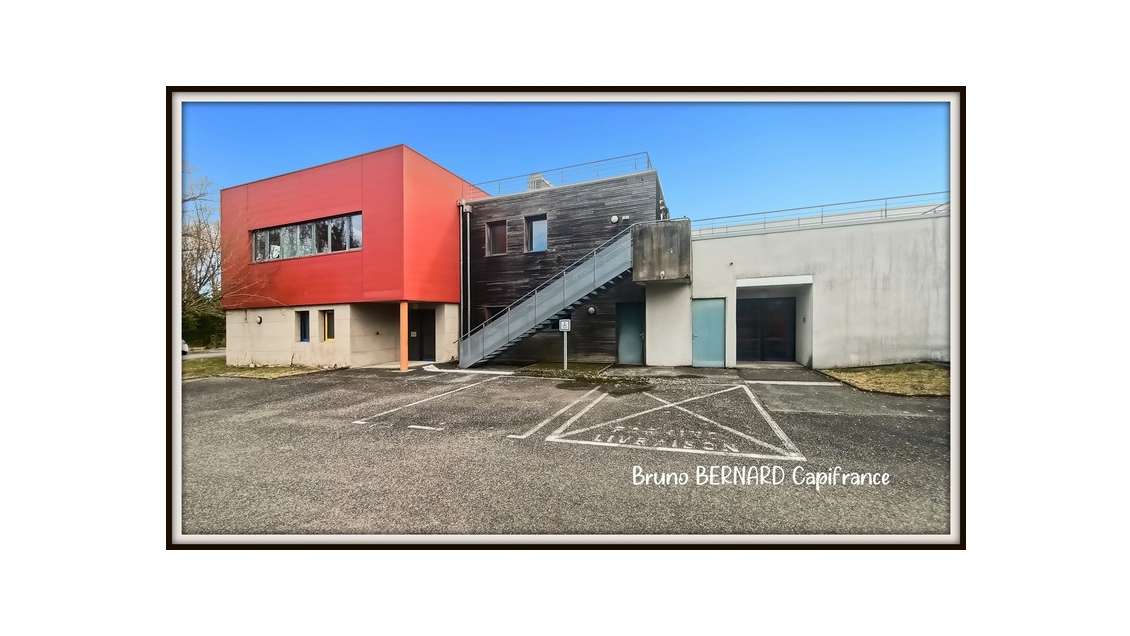 Bureaux 390m² RDC à louer à Lannemezan