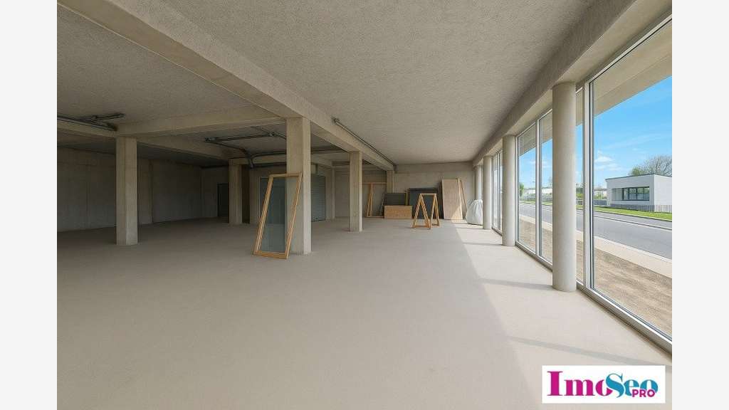 Local commercial 326m² à louer au Bouscat