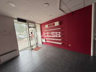 Local 88m² à louer Le Chambon-Feugerolles centre