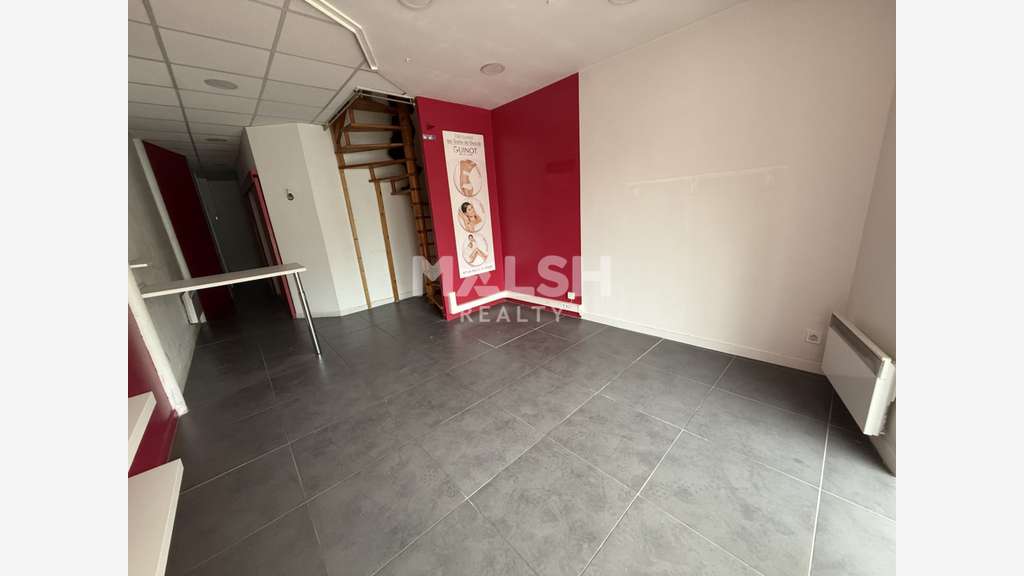 Local 88m² à louer Le Chambon-Feugerolles centre