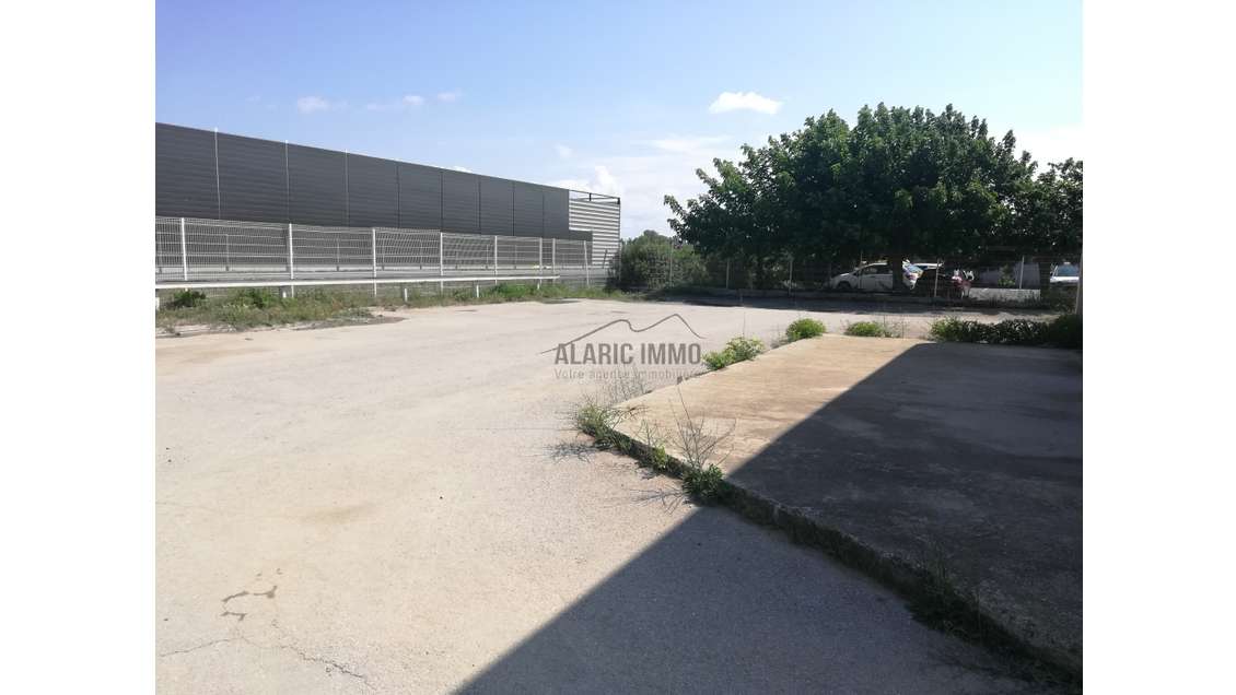 A louer locaux professionnels à Lézignan-Corbières