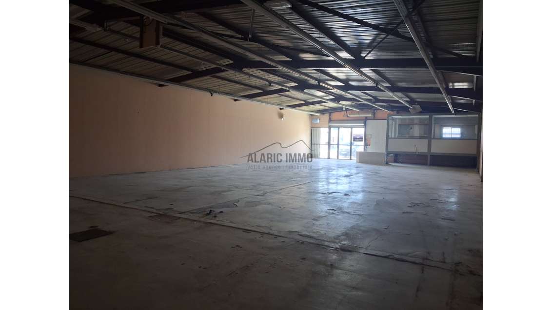 A louer local commercial visibilité N° 1 Lézignan