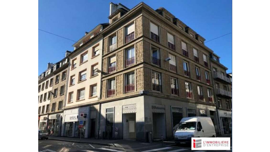 A louer local commercial 90m² empl N°1 à Lorient