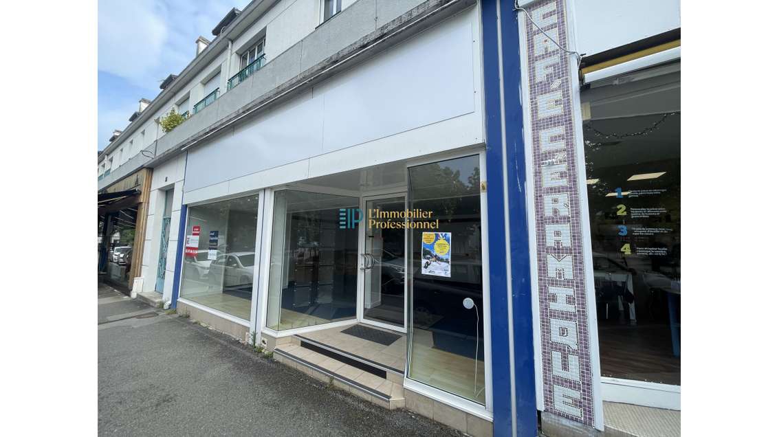 A louer local commercial 102m² à Lorient centre