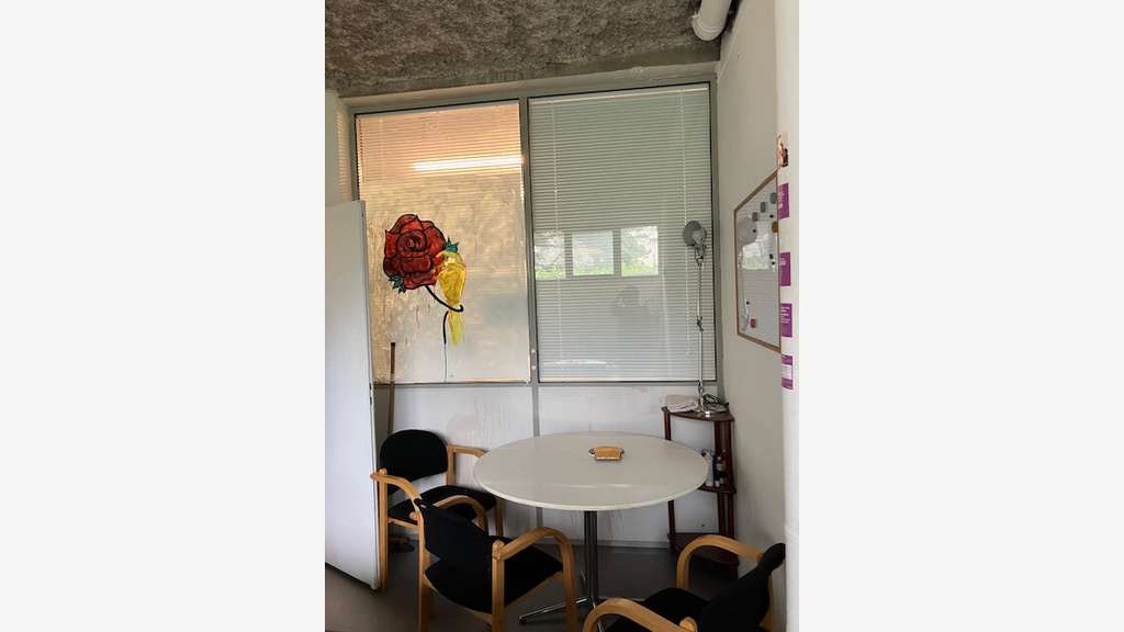 Loue local 120m² Lyon 69005 Prox Av. Point du Jour