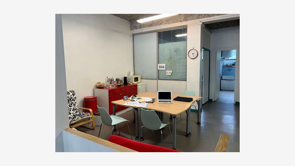 Loue local 120m² Lyon 69005 Prox Av. Point du Jour
