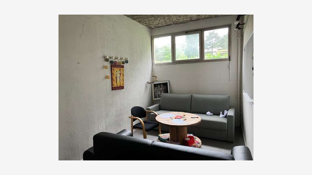 Loue local 120m² Lyon 69005 Prox Av. Point du Jour