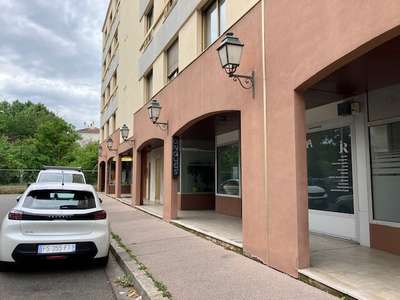 Loue local 120m² Lyon 69005 Prox Av. Point du Jour