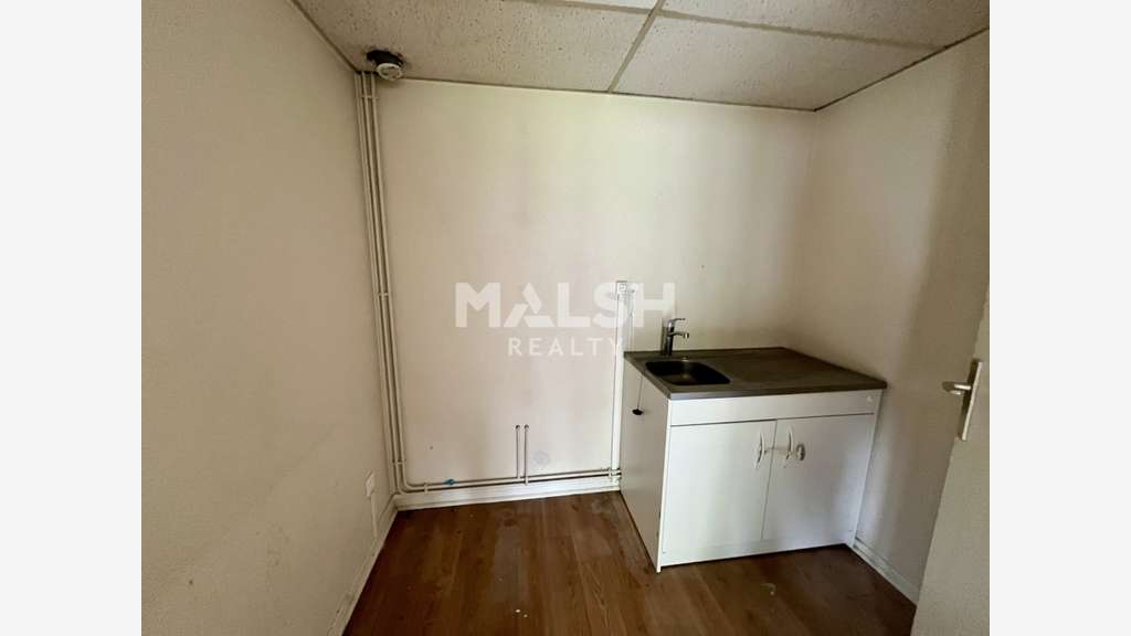 A louer local commercial 124m² Lyon 8e