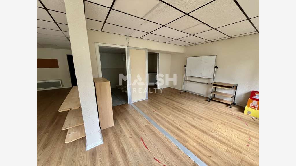 A louer local commercial 124m² Lyon 8e