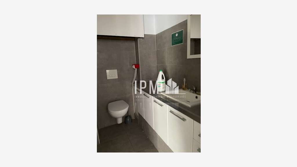 Local commercial 44m² à louer LA TIMONE 13005