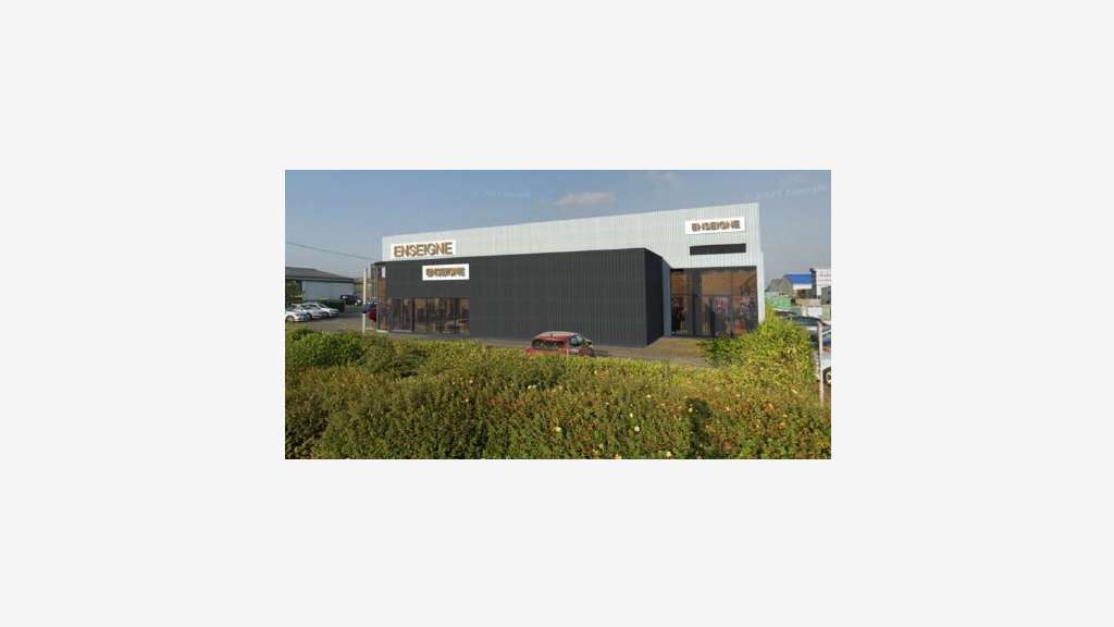 A louer cellule 257m² ZC de St Florent le Vieil