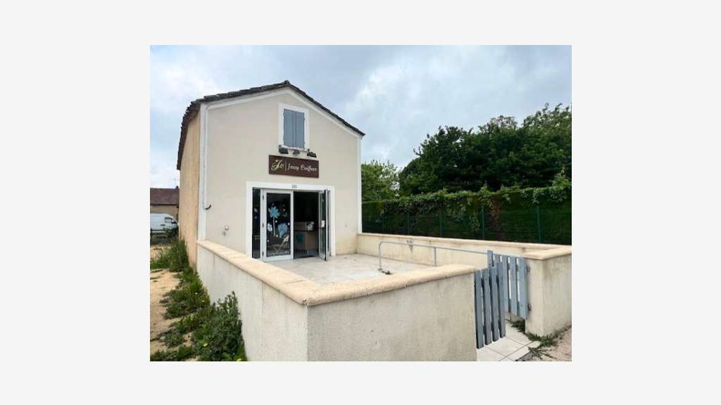 A louer local commercial 73m² à Monpazier