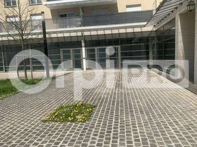 Location Locaux commerciaux - Boutiques à Montévrain