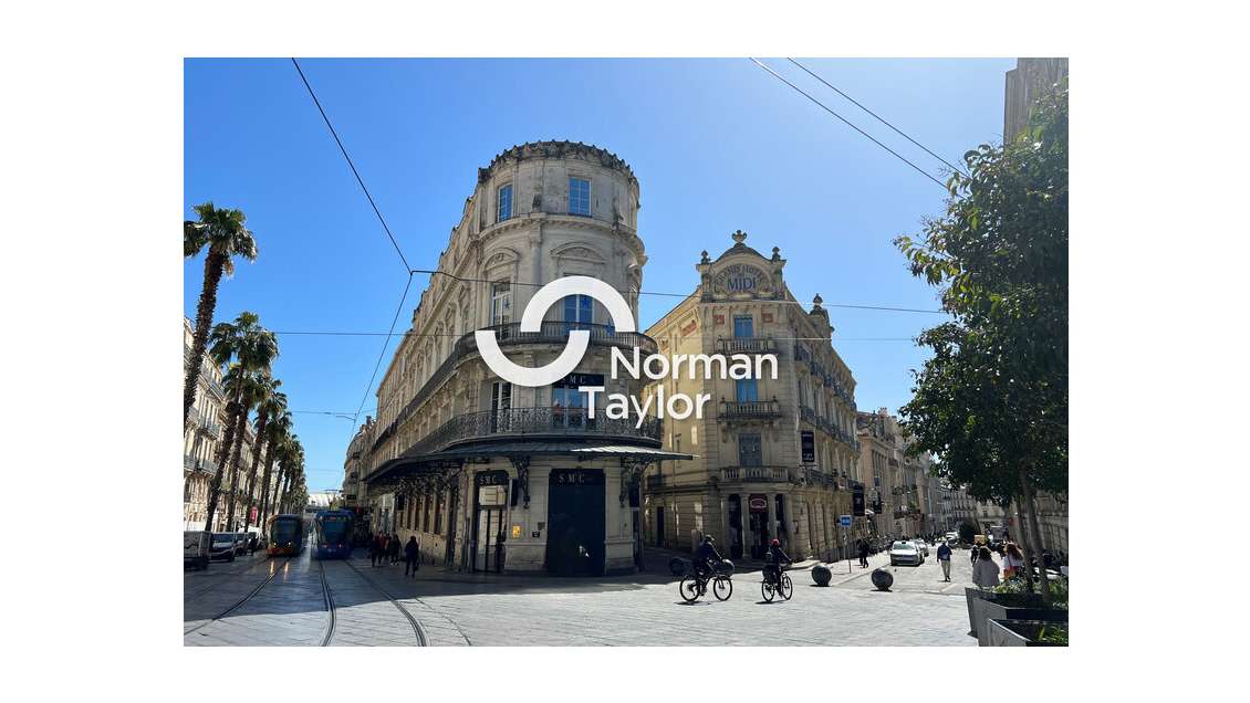 Local commercial de 514m² à louer à Montpellier