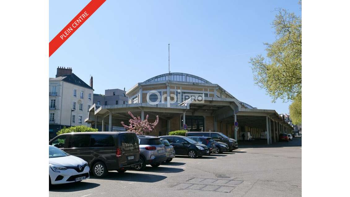 A louer beau local commercial à Nantes Talensac
