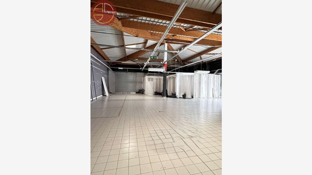 Location local 300m² à Portet sur Garonne