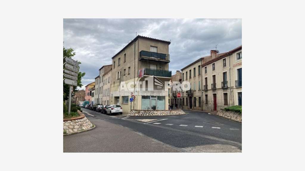 À louer local commercial 34m² à Prades