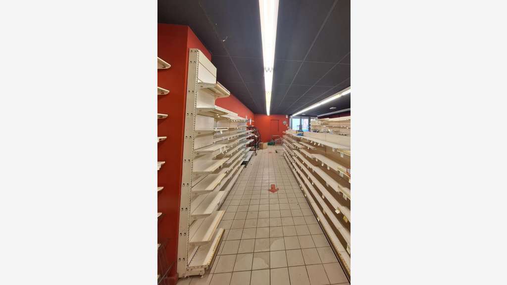 Local commercial 152m² à louer à Puget sur Argens