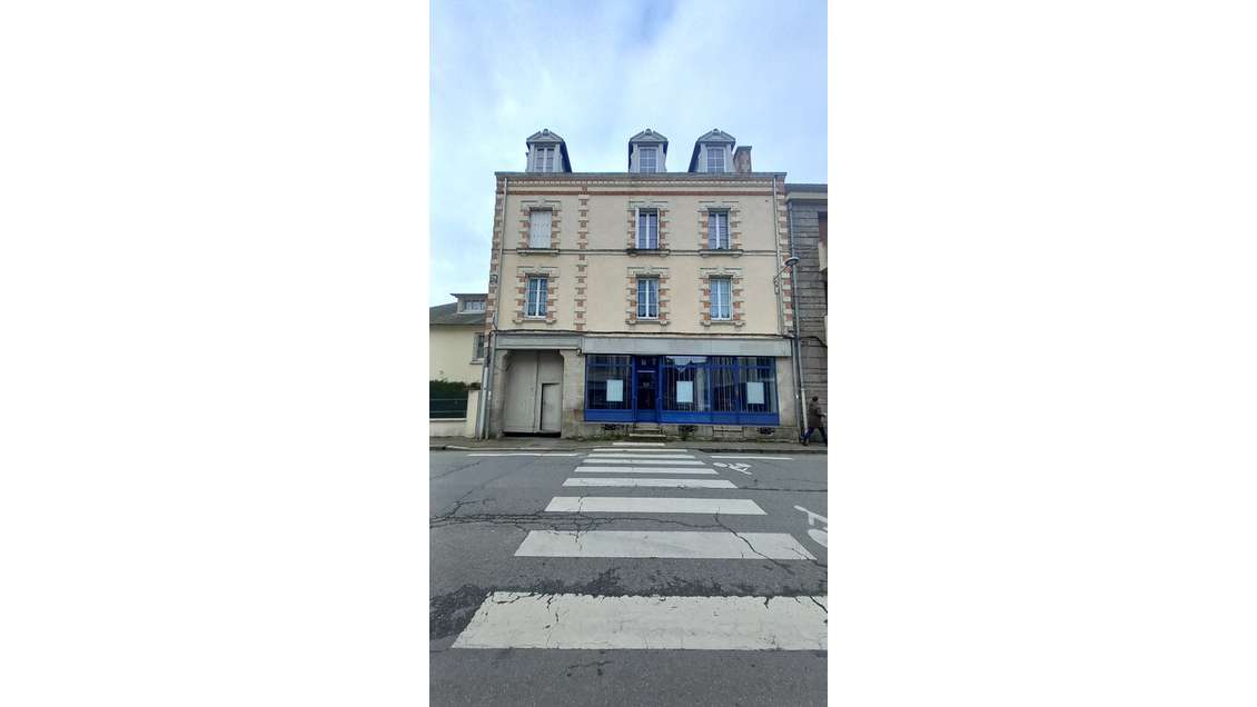 Local professionnel 61m² à louer à Redon