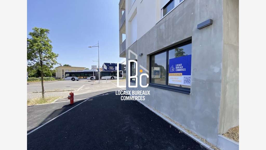 A louer local commercial neuf 48m² Rezé Ragon 