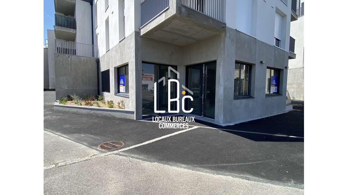 A louer local commercial neuf 48m² Rezé Ragon 