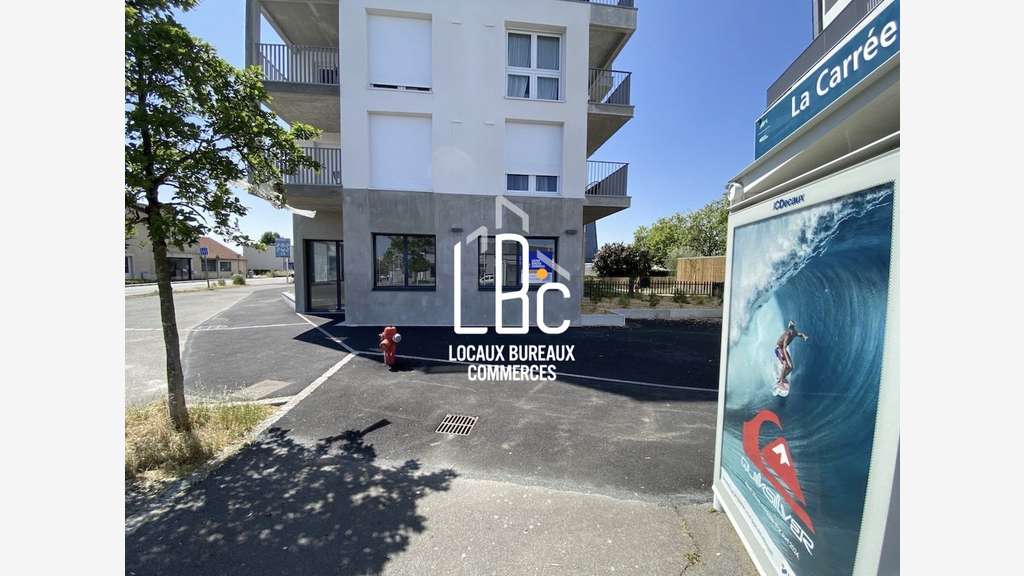 A louer local commercial neuf 48m² Rezé Ragon 