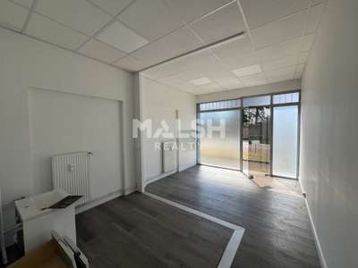 À louer local commercial 31m² à Rillieux-la-Pape