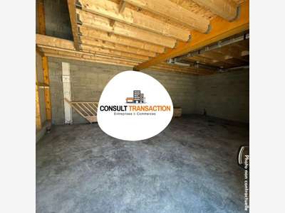 Cellule 95m² à louer à Saint-Brévin-les-Pins