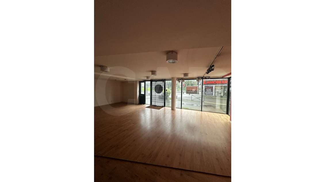 Local commercial 130m² à louer à Saint-Brieuc