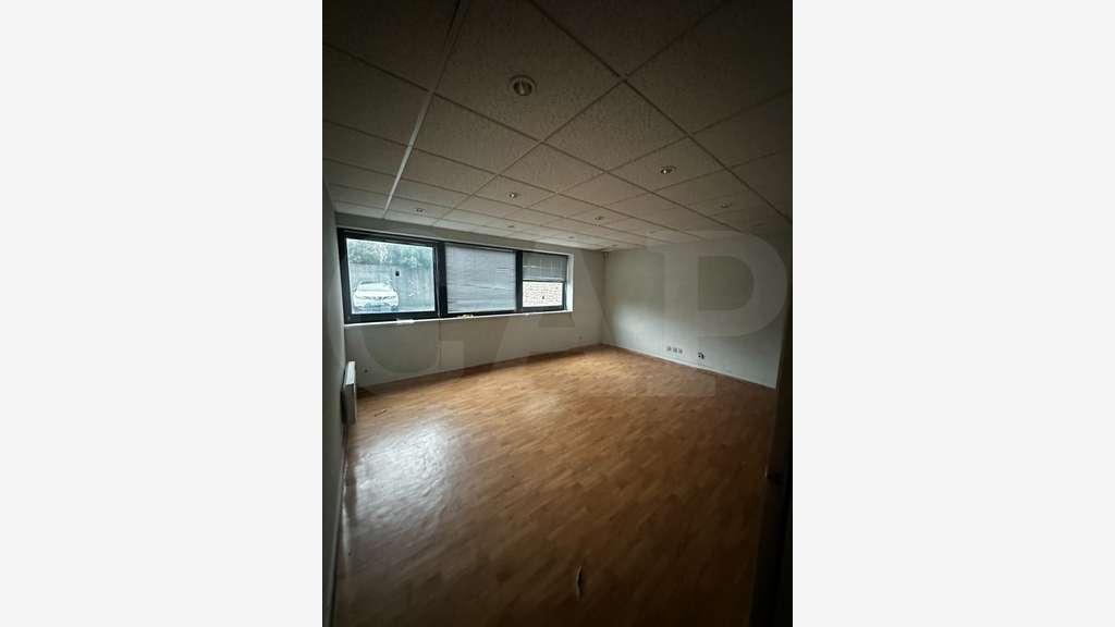Local commercial 130m² à louer à Saint-Brieuc