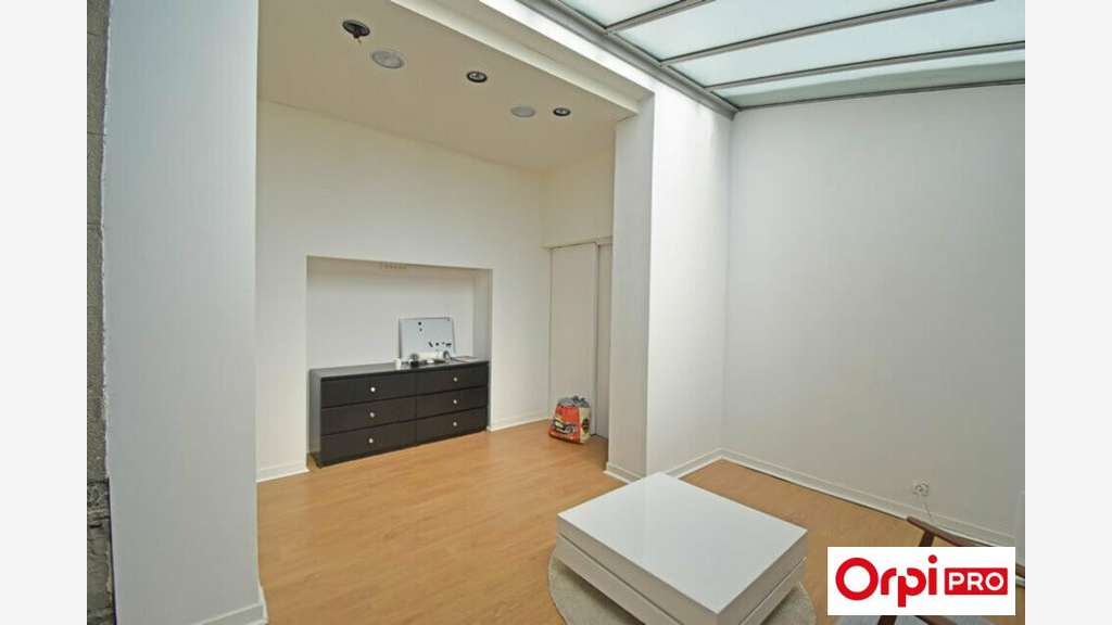 A louer local 107m² rue piétonne St-Brieuc centre