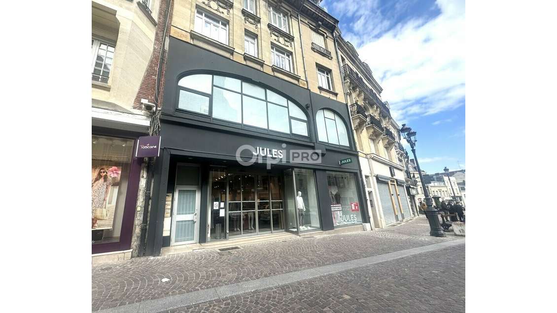 Local à louer 358m² Rue de la Sellerie St-Quentin