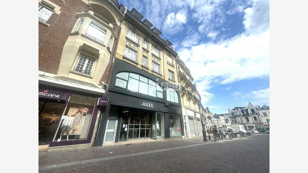 Local à louer 358m² Rue de la Sellerie St-Quentin
