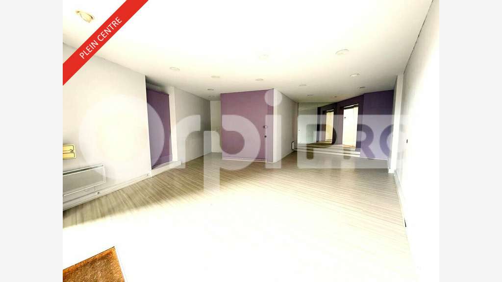 A louer local commercial 104m² à Soissons centre