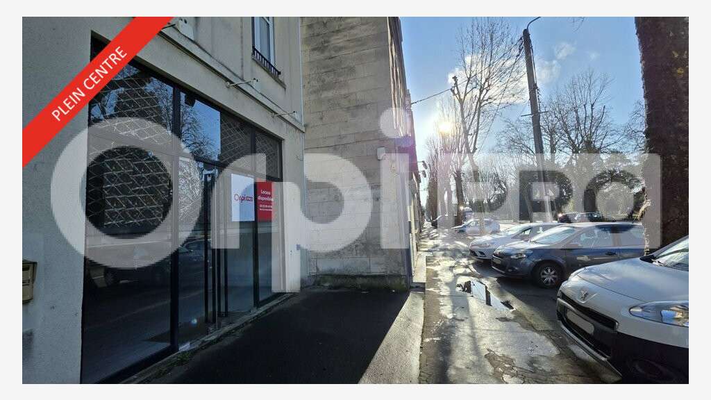 A louer local commercial 104m² à Soissons centre