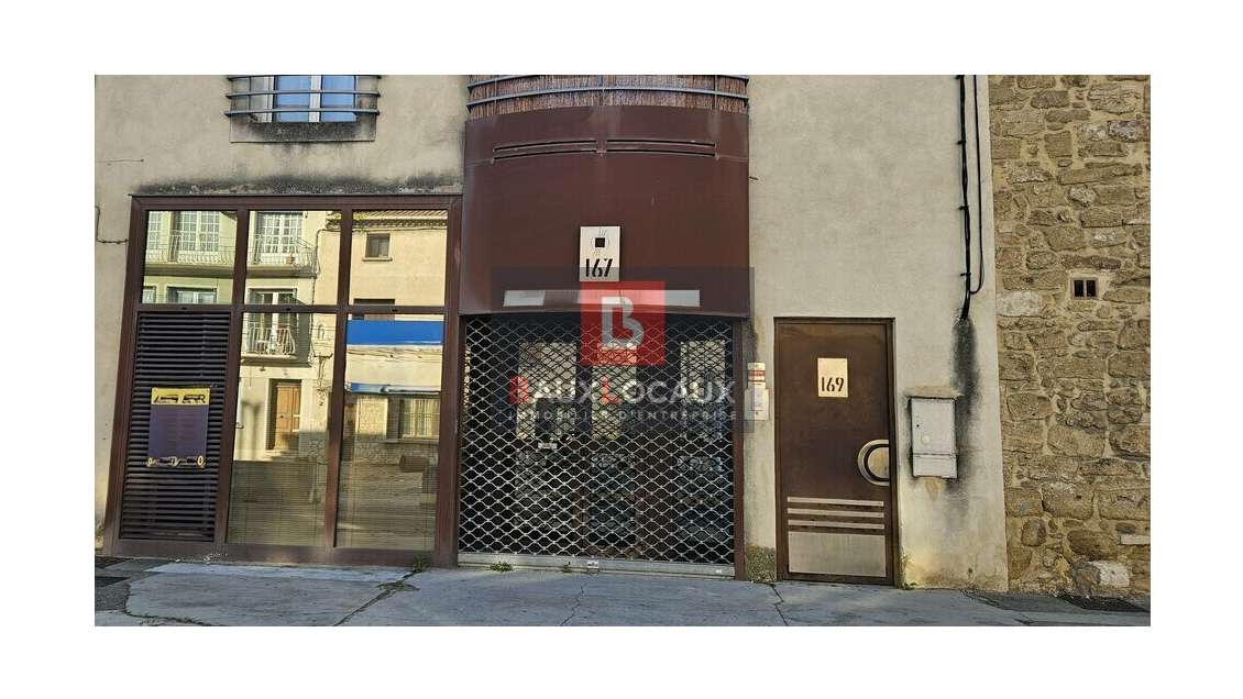 Local commercial 257m² à louer à Sorgues 