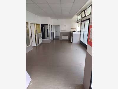 A louer local 116m² quartier de bureaux à Suresnes