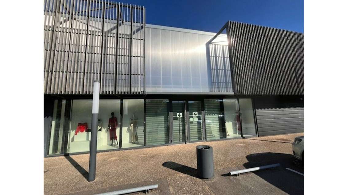 A louer local commercial 530m² à Vannes